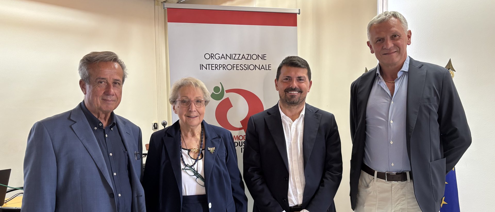 20260918_Da_sx_Giuseppe_Romanini__Bruna_Saviotti__vicepresidente_OI_Pomodoro___Alessio_Mammi__Alessandro_Piva__vicepresidente_OI_Pomodoro_